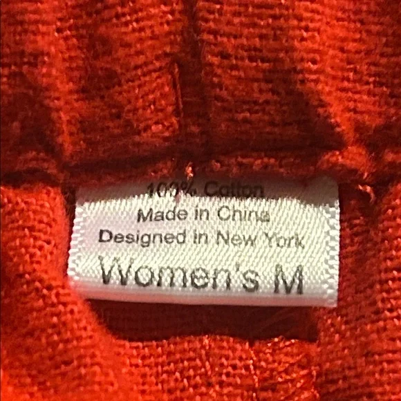 Chic Red Women's Pajama Set with White Trim - Picture 8 of 10